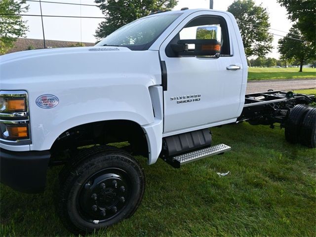 2024 Chevrolet Silverado MD Work Truck