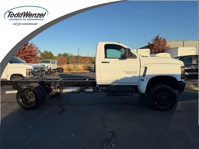 2024 Chevrolet Silverado MD Work Truck