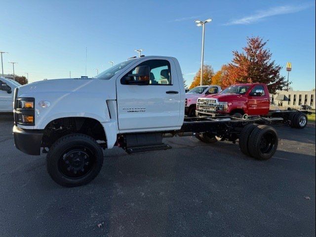 2024 Chevrolet Silverado MD Work Truck