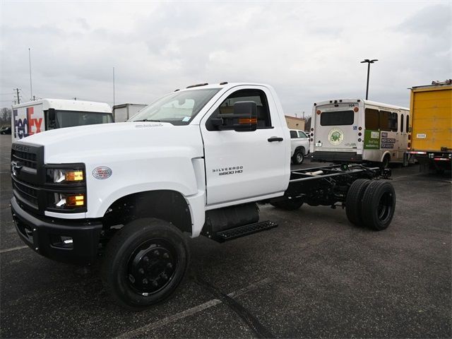 2024 Chevrolet Silverado MD Work Truck