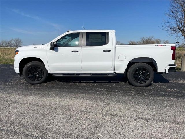 2024 Chevrolet Silverado 1500 Custom