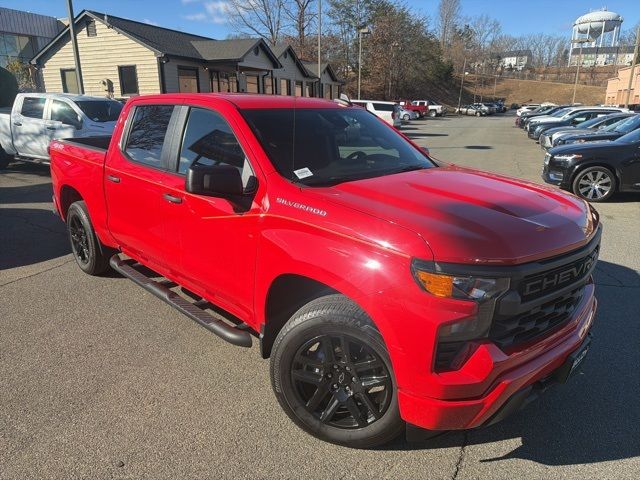 2024 Chevrolet Silverado 1500 Custom