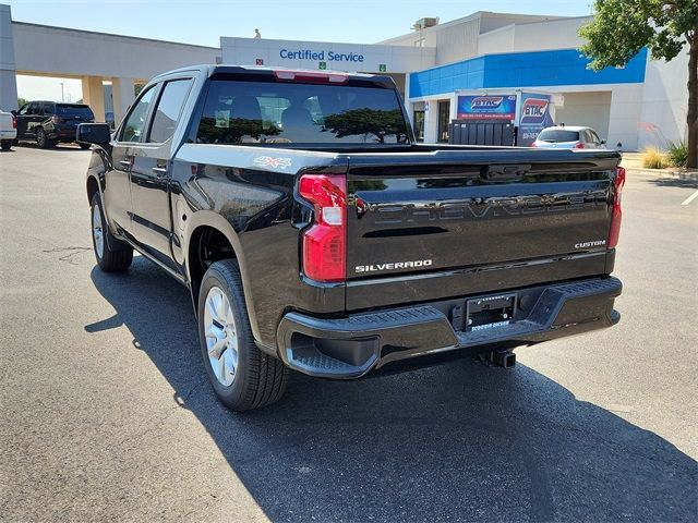 2024 Chevrolet Silverado 1500 Custom