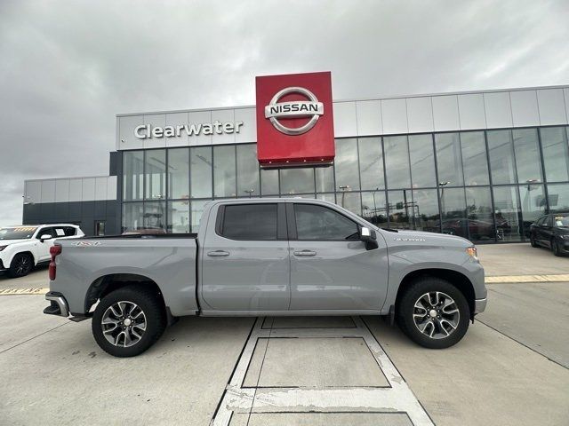 2024 Chevrolet Silverado 1500 LT