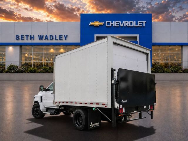 2024 Chevrolet Silverado MD LT