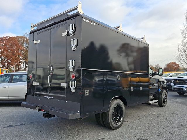 2024 Chevrolet Silverado MD LT