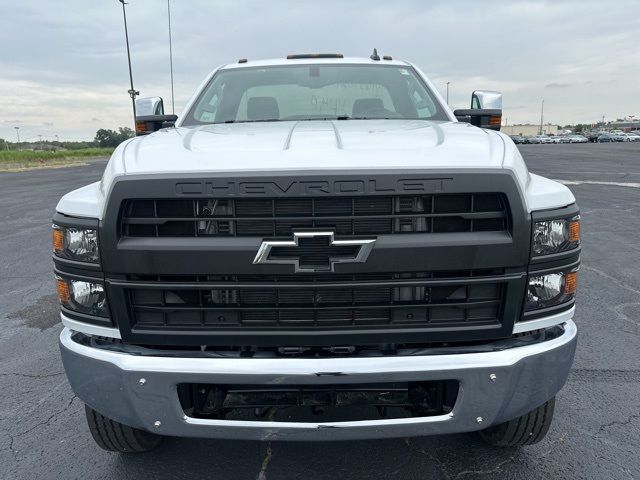 2024 Chevrolet Silverado MD LT