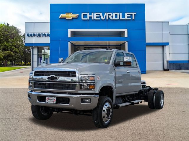 2024 Chevrolet Silverado MD LT