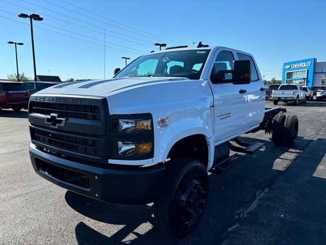 2024 Chevrolet Silverado MD LT