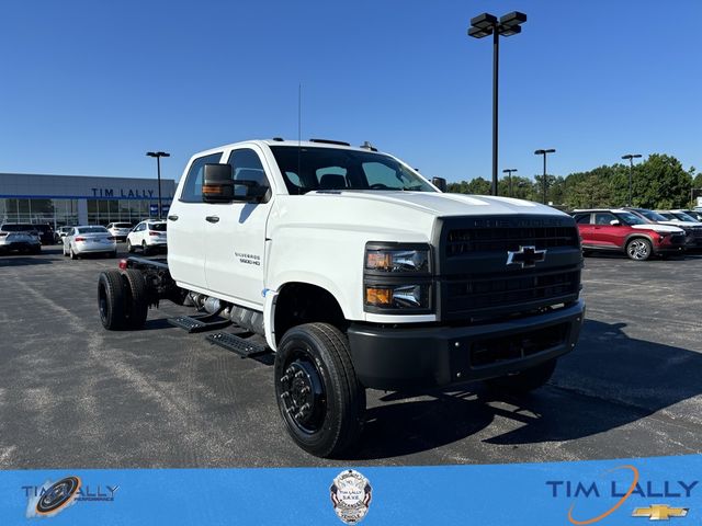 2024 Chevrolet Silverado MD LT