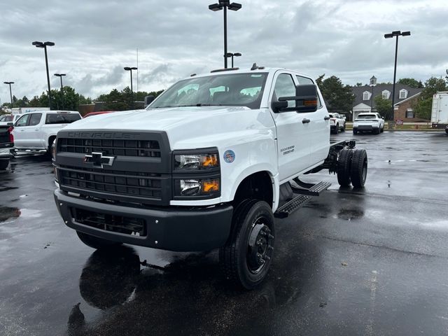 2024 Chevrolet Silverado MD LT