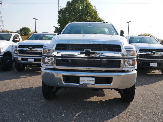 2024 Chevrolet Silverado MD LT