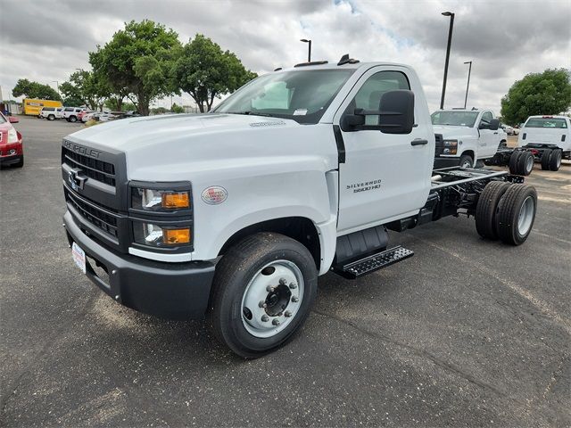 2024 Chevrolet Silverado MD Work Truck