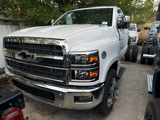 2024 Chevrolet Silverado MD Work Truck