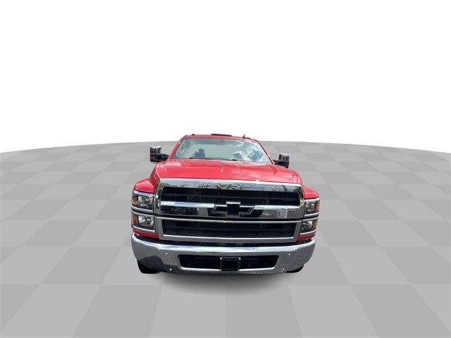 2024 Chevrolet Silverado MD LT