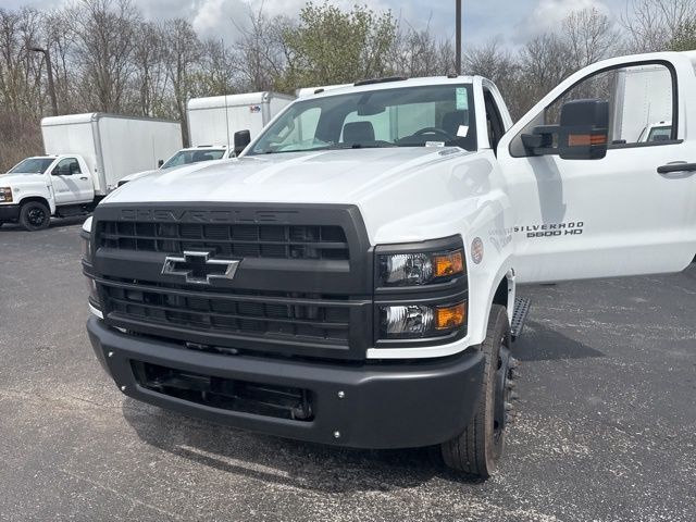 2024 Chevrolet Silverado MD Work Truck