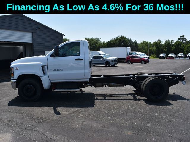 2024 Chevrolet Silverado MD Work Truck