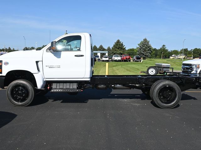 2024 Chevrolet Silverado MD Work Truck