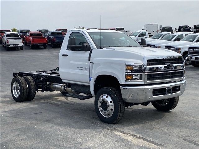 2024 Chevrolet Silverado MD Work Truck