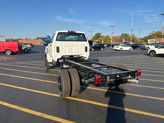 2024 Chevrolet Silverado MD Work Truck