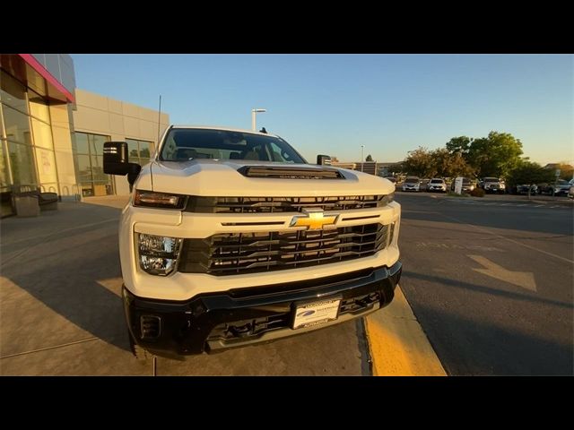 2024 Chevrolet Silverado 2500HD Custom