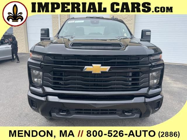 2024 Chevrolet Silverado 2500HD Custom