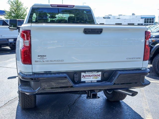 2024 Chevrolet Silverado 2500HD Custom