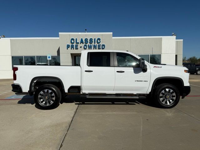 2024 Chevrolet Silverado 2500HD Custom