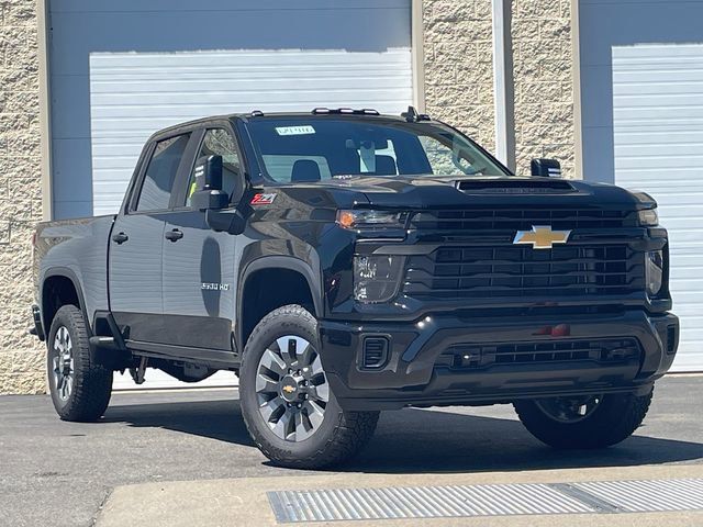 2024 Chevrolet Silverado 2500HD Custom