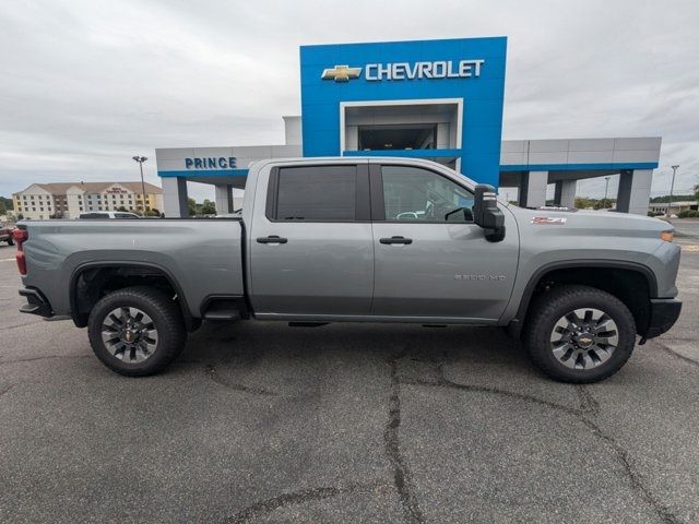 2024 Chevrolet Silverado 2500HD Custom