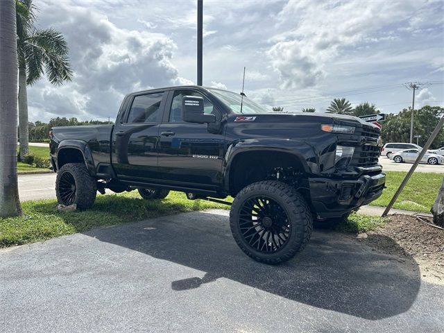 2024 Chevrolet Silverado 2500HD Custom