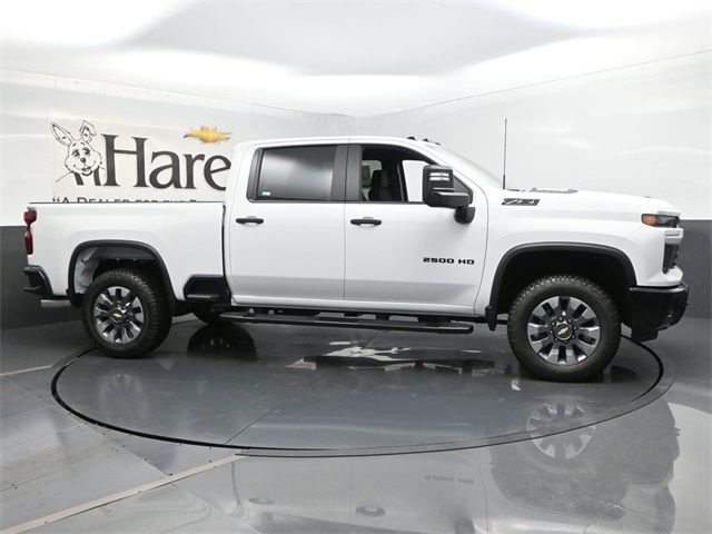 2024 Chevrolet Silverado 2500HD Custom