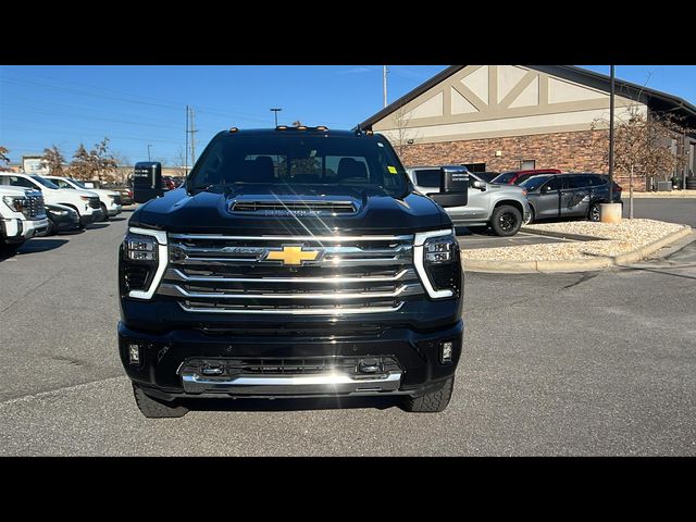 2024 Chevrolet Silverado 2500HD High Country