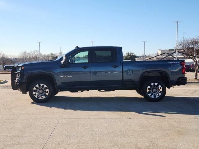 2024 Chevrolet Silverado 2500HD Custom