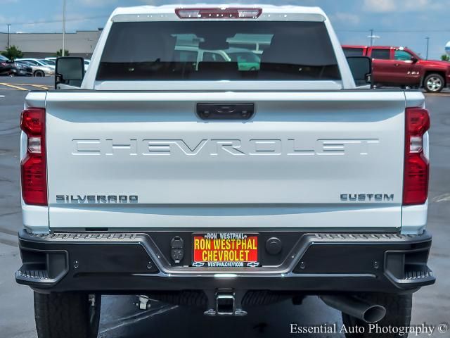 2024 Chevrolet Silverado 2500HD Custom