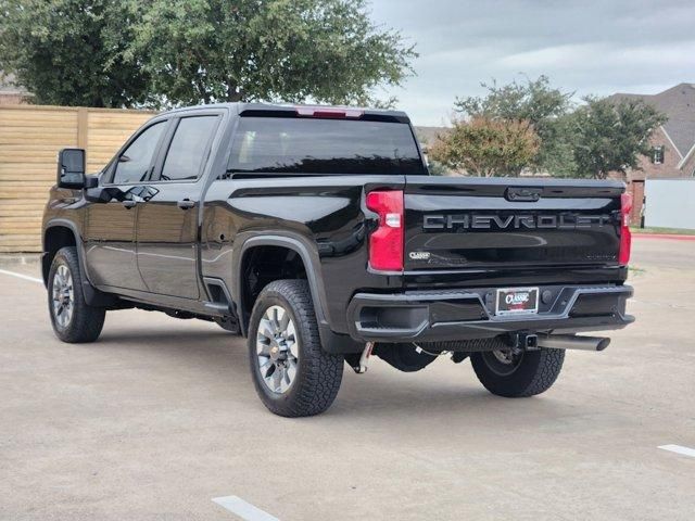 2024 Chevrolet Silverado 2500HD Custom