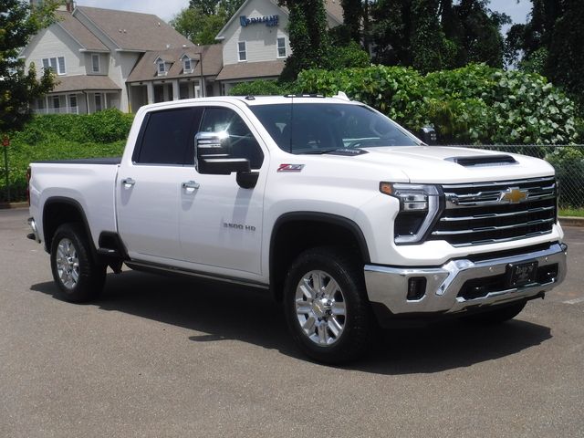 2024 Chevrolet Silverado 3500HD LTZ