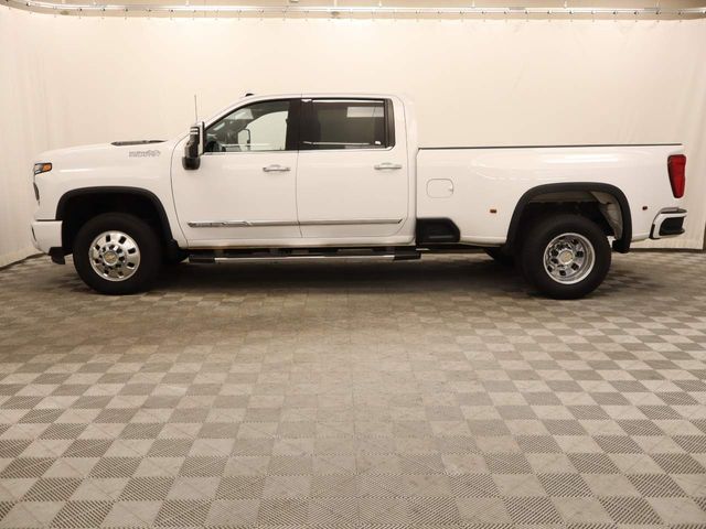 2024 Chevrolet Silverado 3500HD High Country