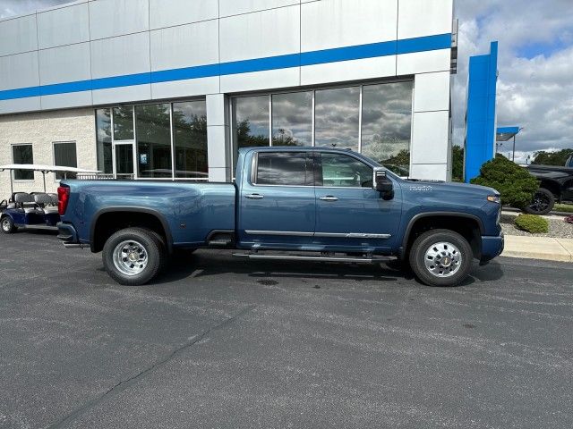 2024 Chevrolet Silverado 3500HD High Country