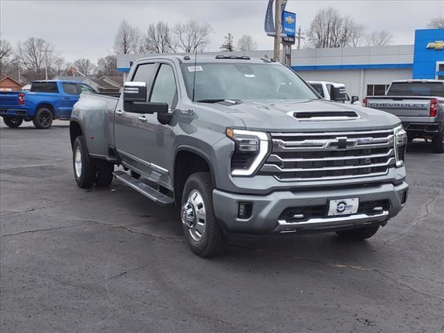 2024 Chevrolet Silverado 3500HD High Country