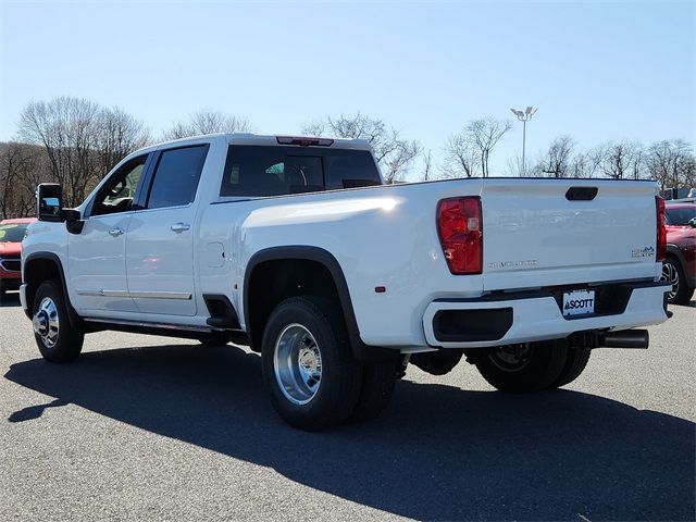 2024 Chevrolet Silverado 3500HD High Country