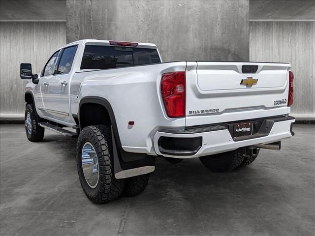 2024 Chevrolet Silverado 3500HD High Country