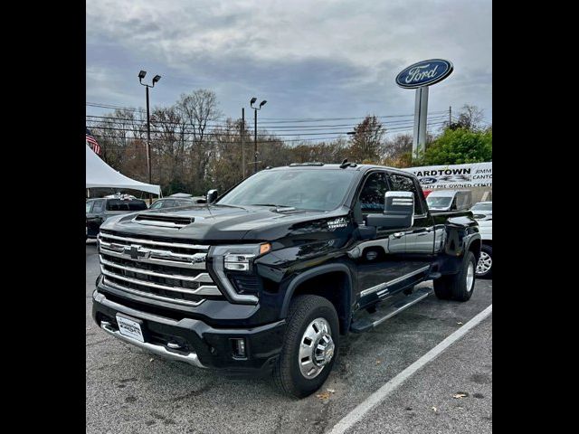 2024 Chevrolet Silverado 3500HD High Country