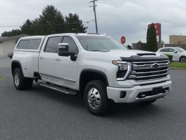 2024 Chevrolet Silverado 3500HD High Country