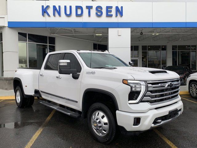 2024 Chevrolet Silverado 3500HD High Country