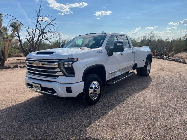 2024 Chevrolet Silverado 3500HD High Country