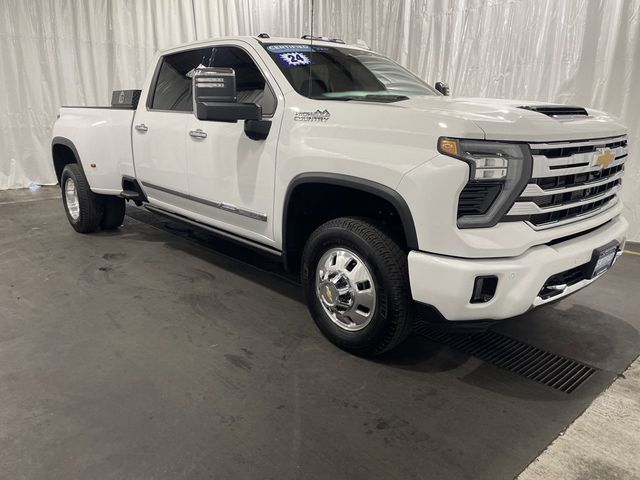 2024 Chevrolet Silverado 3500HD High Country