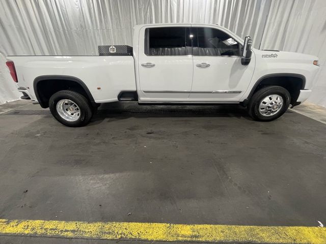 2024 Chevrolet Silverado 3500HD High Country