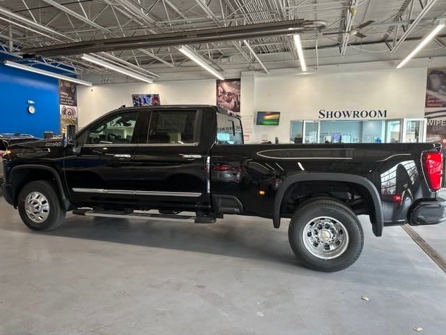 2024 Chevrolet Silverado 3500HD High Country