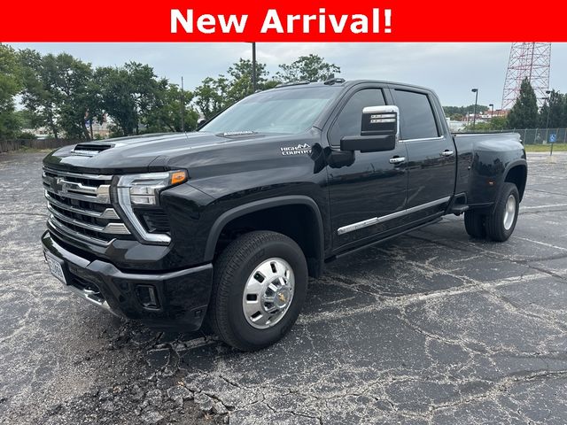 2024 Chevrolet Silverado 3500HD High Country